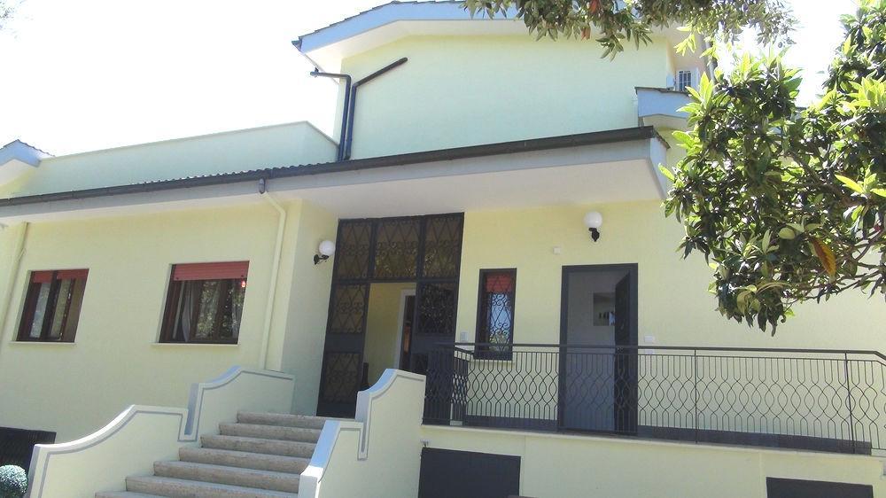 Bed and Breakfast Domus In Viridi Рим Экстерьер фото