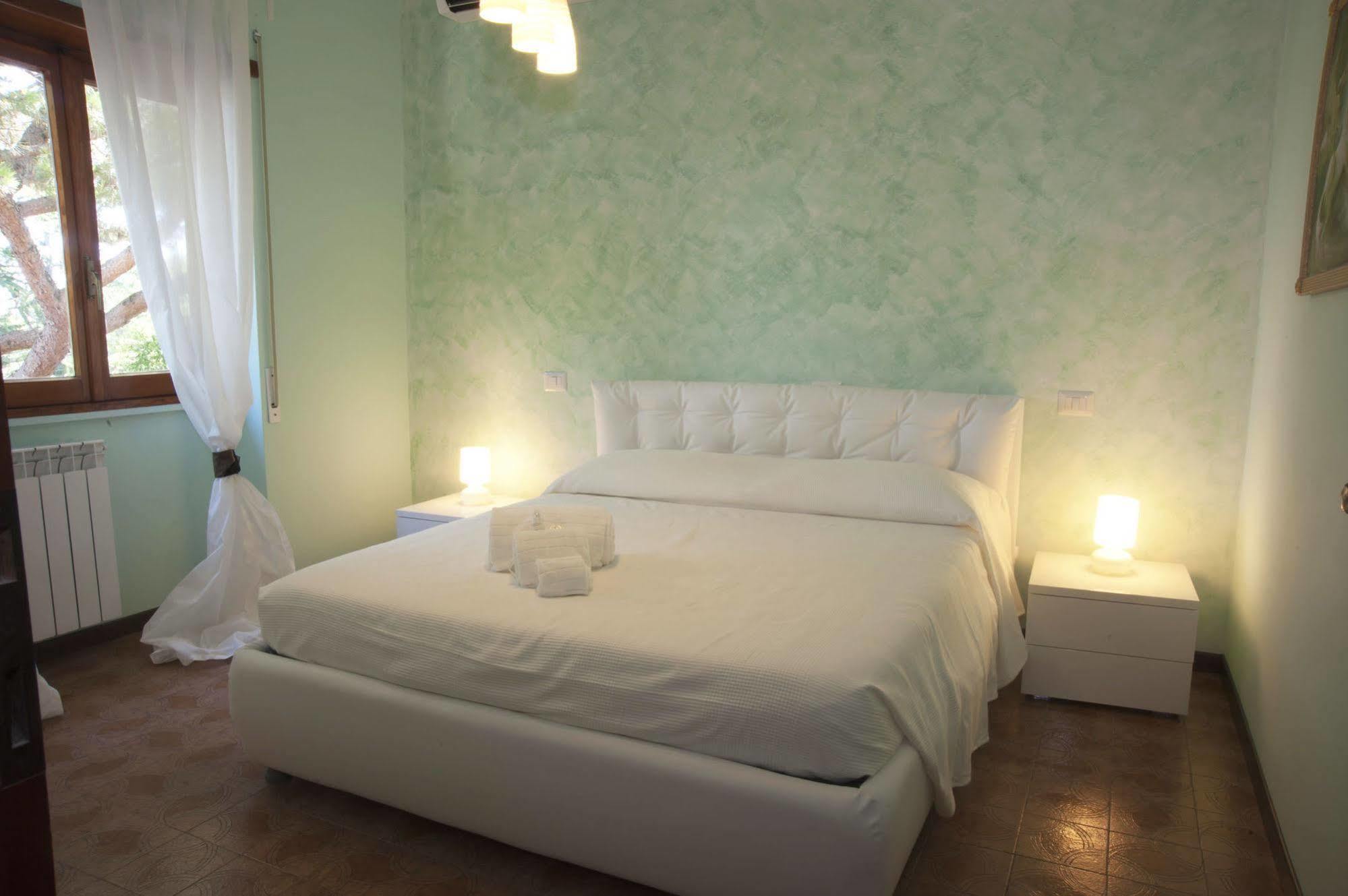 Bed and Breakfast Domus In Viridi Рим Экстерьер фото